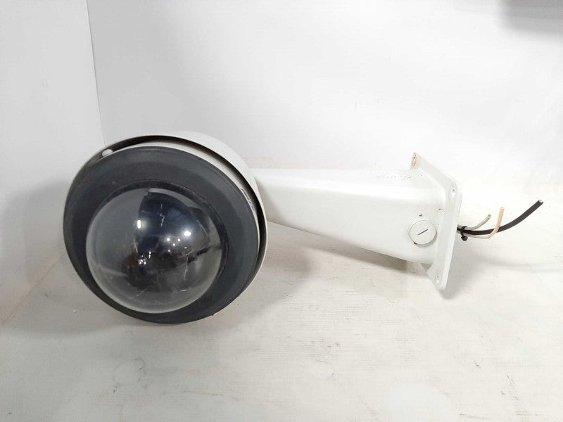 Pelco DD4C16 Camera with BB4T-PG-E Housing READ $