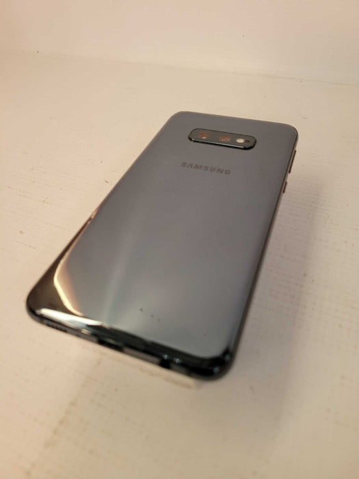 Galaxy S10e - Activation Locked - READ