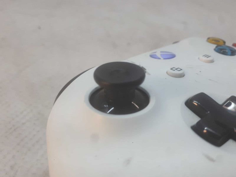 Microsoft Xbox One Controller Model: 1708