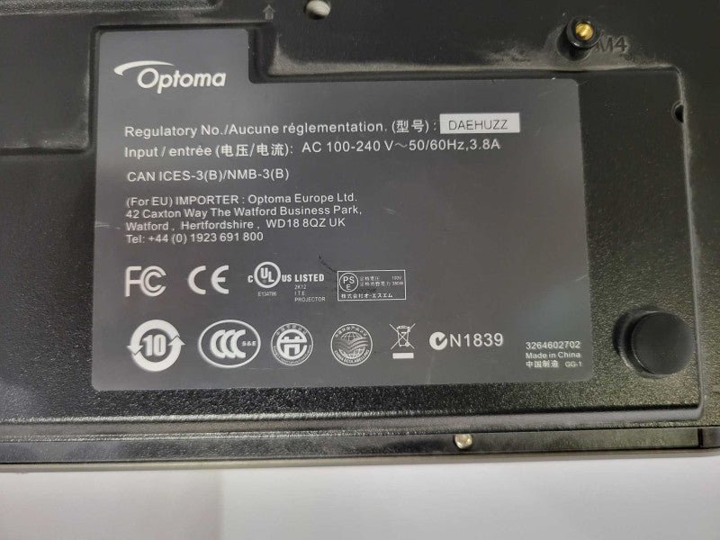 Optoma DAEHUZZ Full 3D DLP Projector HDMI/Display/VGA, 484 Lamp Hours _
