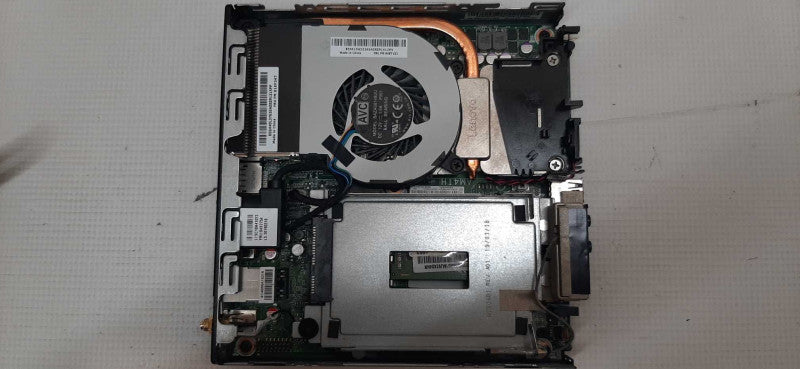 Lenovo ThinkCentre M715q USFF Desktop Ryzen 3 2200GE 8GB DDR4 256GB SSD Q@