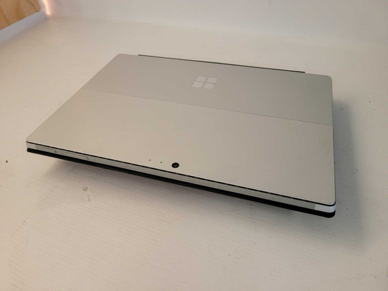 Microsoft Surface 5 - i5-7300U 2.6GHz, 8GB RAM, 256GB SSD