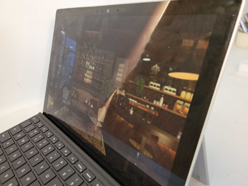 Microsoft Surface 5 - i5-7300U 2.6GHz, 8GB RAM, 256GB SSD