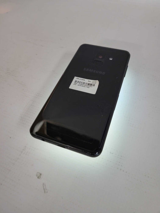 Samsung Galaxy A8 32GB - READ