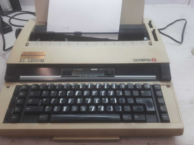 Olympia Typewriter XL 125DM
