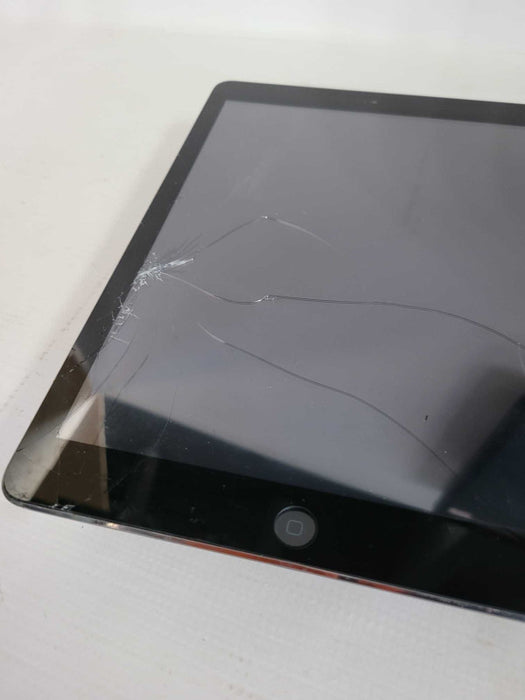 iPad Air 16GB - READ