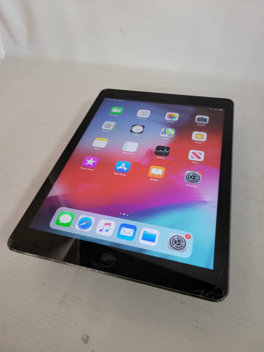 iPad Air 64GB - READ