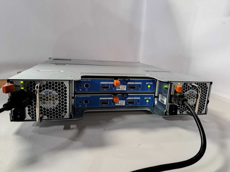 Dell Compellent SC200 Storage Array 12x 3.5\\" Bays With 2x SC2 SAS Controllers Q)