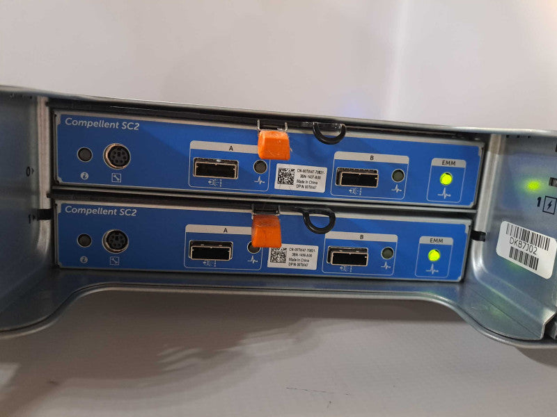 Dell Compellent SC200 Storage Array 12x 3.5\\" Bays With 2x SC2 SAS Controllers Q)