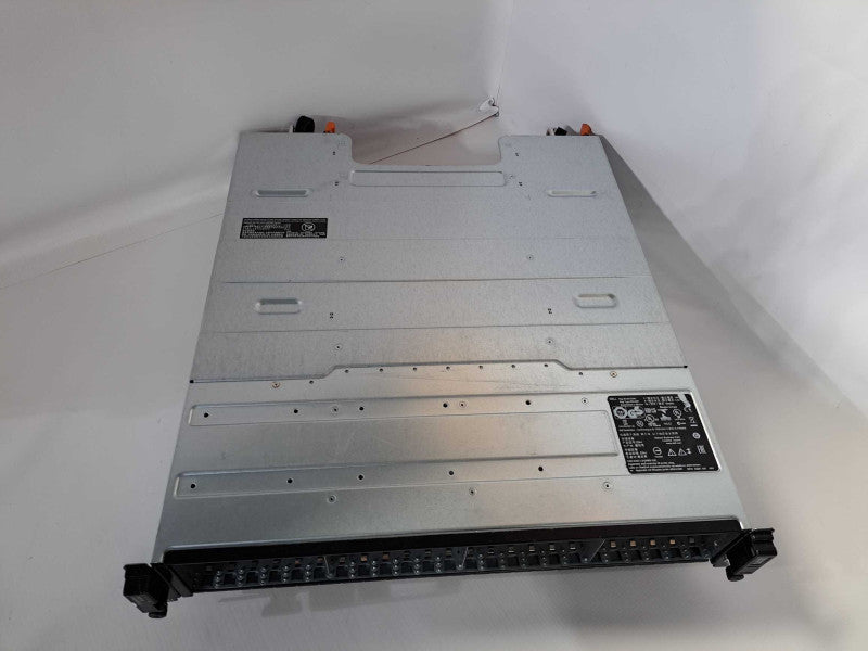 Dell Compellent SC220 Storage Array 24x 2.5\\" Bays No Controllers 2x PSU )