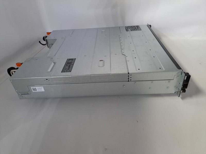 Dell Compellent SC220 Storage Array 24x 2.5\\" Bays No Controllers 2x PSU )