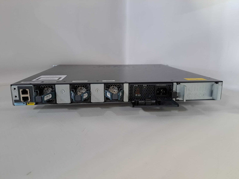 Cisco WS-C3650-24PS-L 24-Port PoE+ 3650 Switch w/ 1x AC Power )