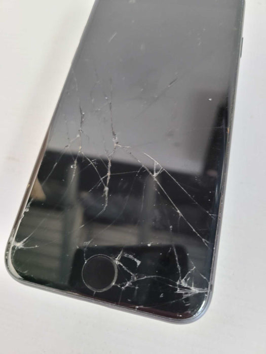 iPhone 8 64GB - READ