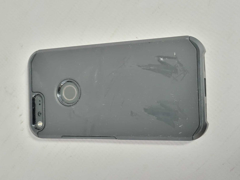 Google Pixel XL 32GB Smartphone with Case  _