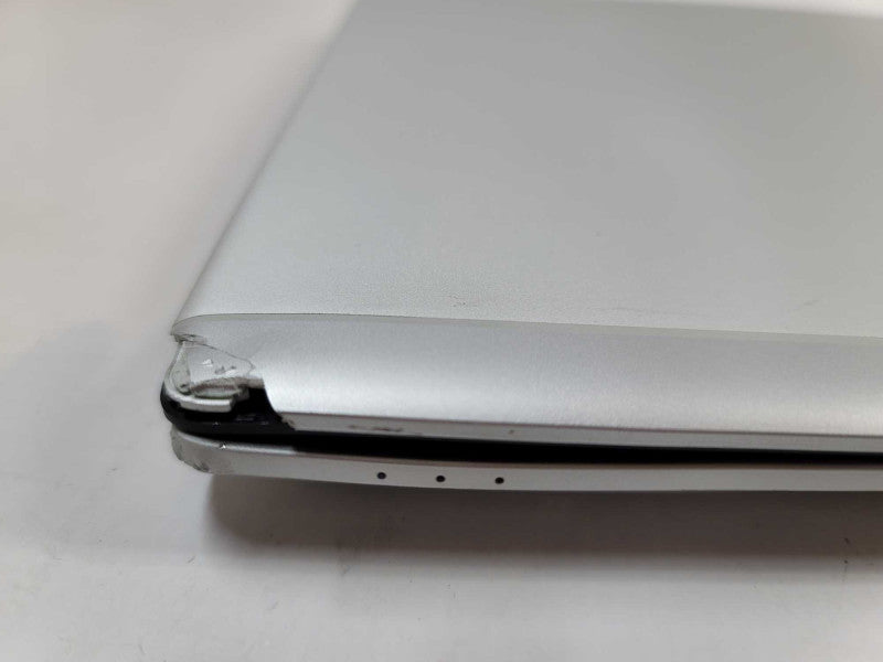 HP EliteBook 840 G5 i5-8250U, 8GB DDR4, 256GB SSD **CASE DAMAGE Î²