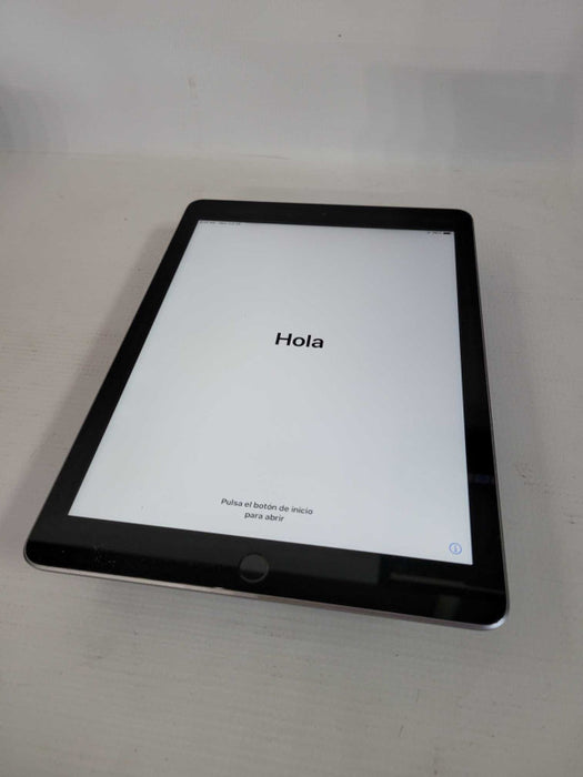 Apple iPad 9.7\\" 6th Gen Activation locked - READ