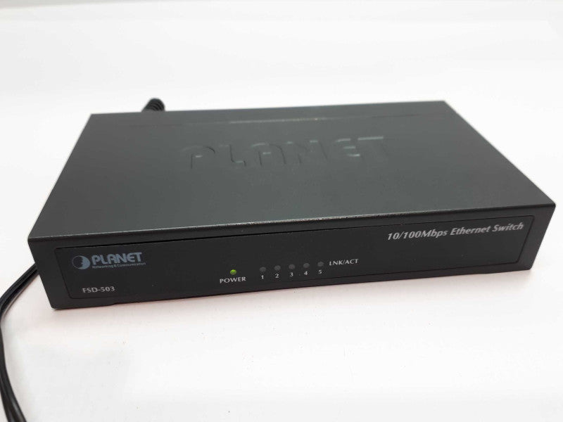 Planet Networking Communication 5-Port FSD-503 Ethernet Switch &