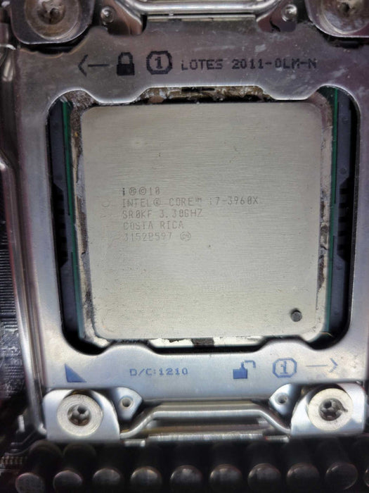 Core i7-3960X @ 3.3GHz - ASUS RAMPAGE IV EXTREME - 32GB DDR3 (READ)