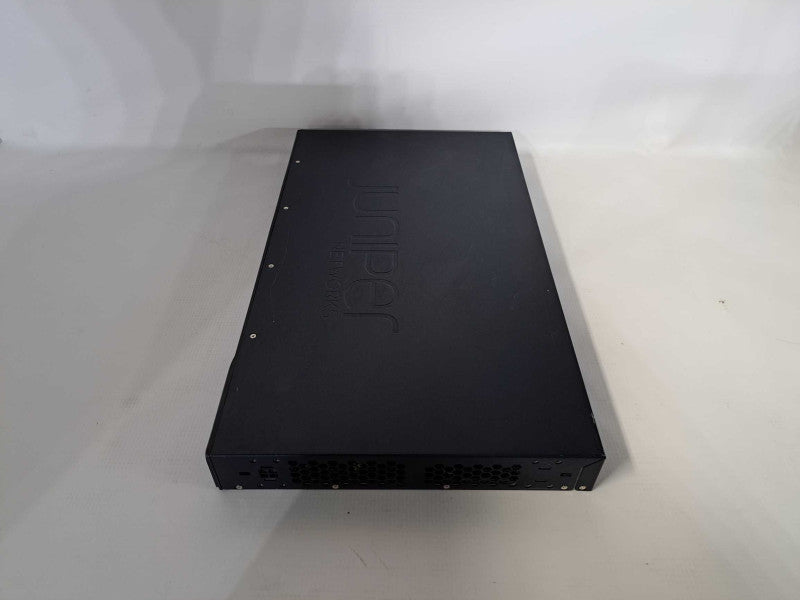 Juniper EX2200 PoE Gigabit 48 Port Network Switch )