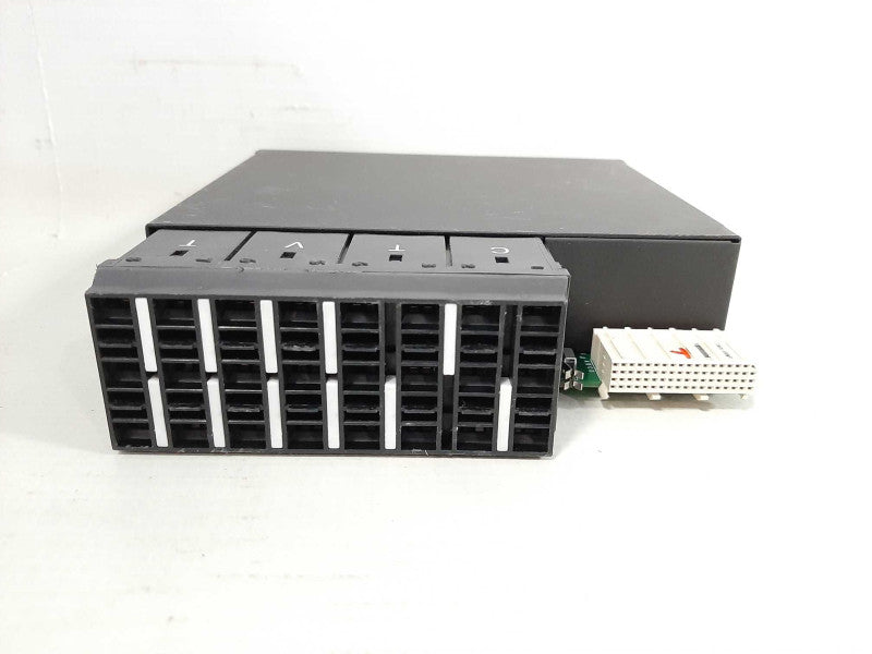 General Electric (GE) UR 8NH Multilin Digital I/O Module READ Q Q$