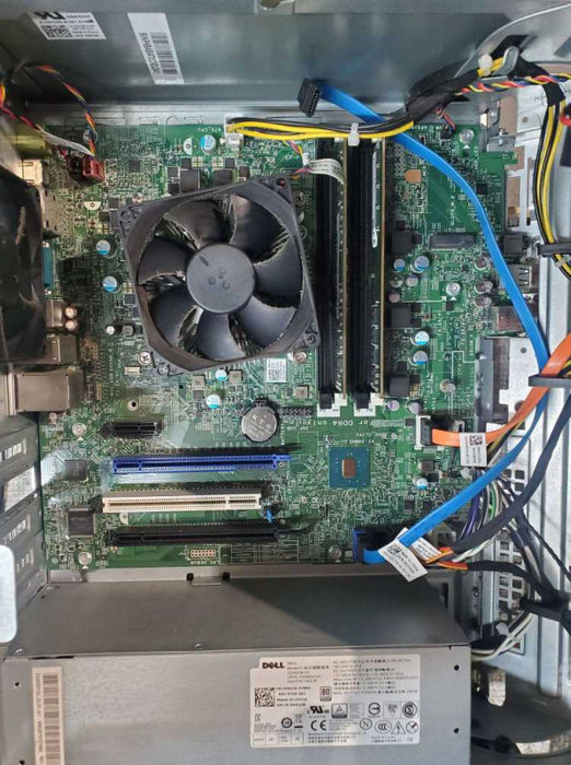 Dell OptiPlex 7040 Core i7 -  6700 CPU  @  3.40GHz 16GB