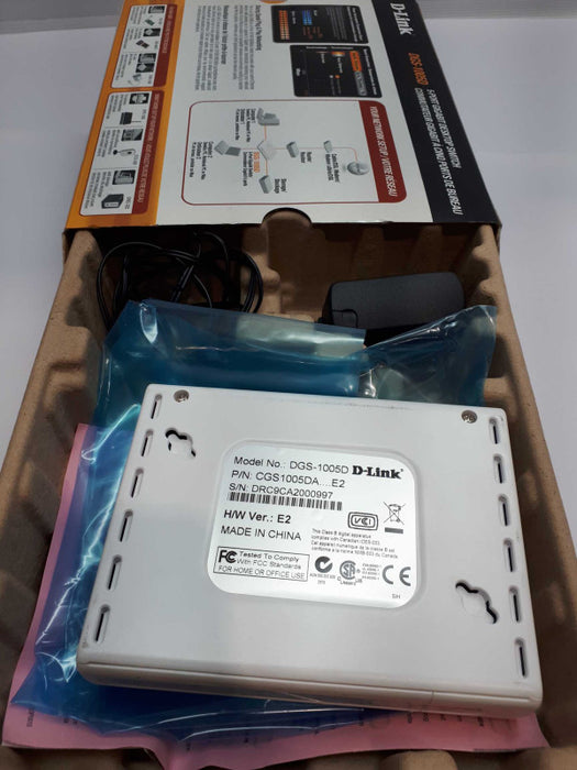 D-Link 5-Port Gigabit Unmanaged Desktop Switch DGS-1005D P/N EGS1005DB  &