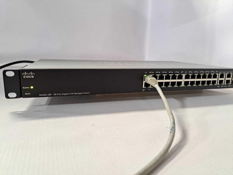Cisco SG300-28P 28-Port Gigabit PoE Managed Switch SRW2024P-K9 )