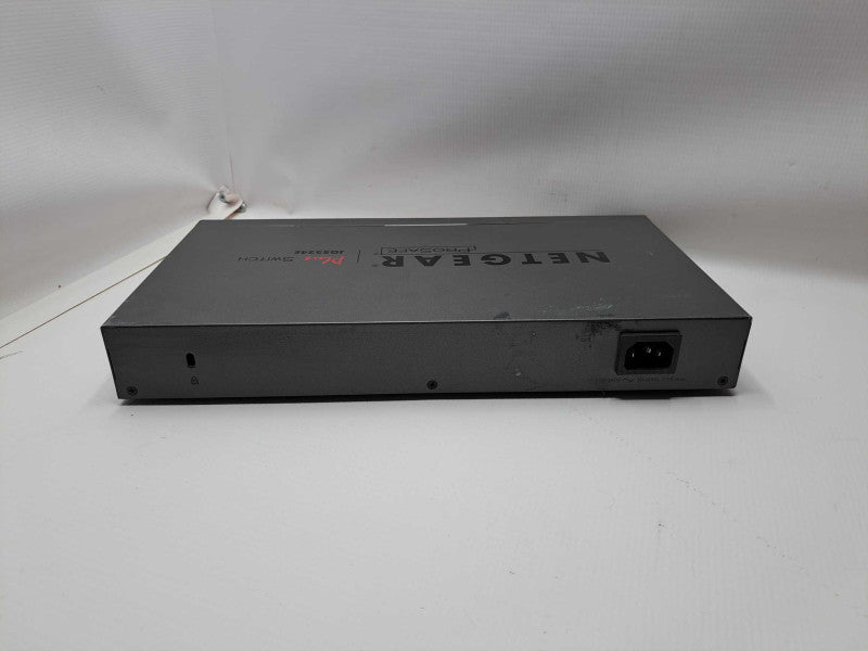 Netgear JGS524E ProSafe Plus - 24 Port Gigabit Switch )