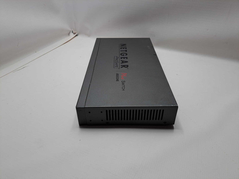 Netgear JGS524E ProSafe Plus - 24 Port Gigabit Switch )
