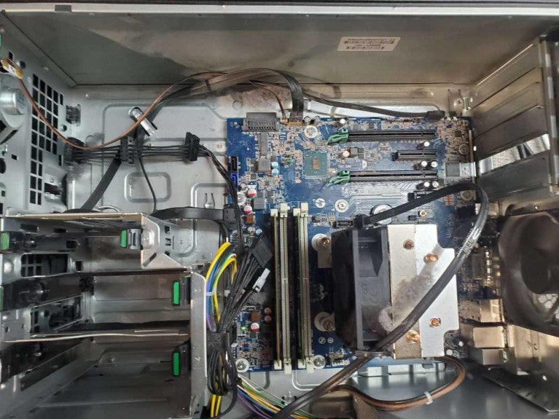 HP Z240 Tower Workstation i7-6700K CPU @ 4.00GHz 16GB DDR4 RAM Q