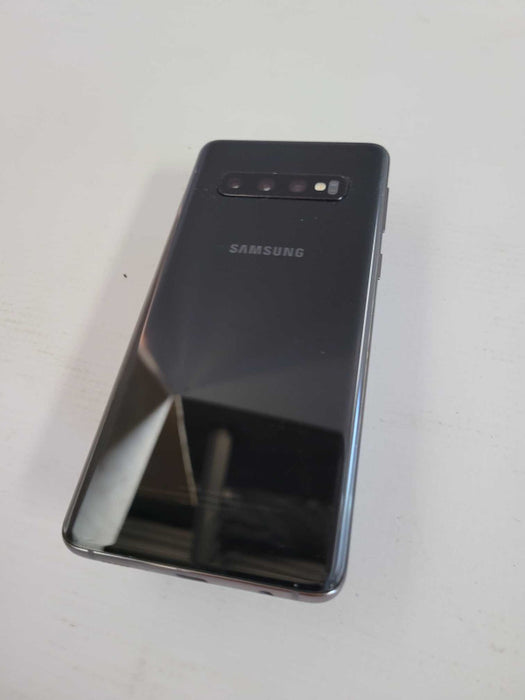 Samsung Galaxy S10 Activation locked - READ Q