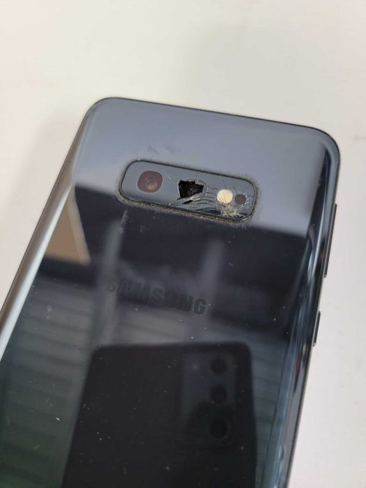 Samsung Galaxy S10e 128GB - READ