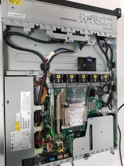 IBM SystemX 3250 M5 Xeon E3-1230 V3 @ 3.30ghz / 8gb ram / H1110 Raid #
