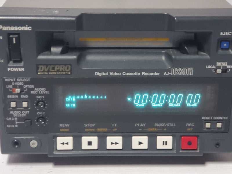 Panasonic DVCPRO AJ-D230H Digital VCR (AS-IS) Q|