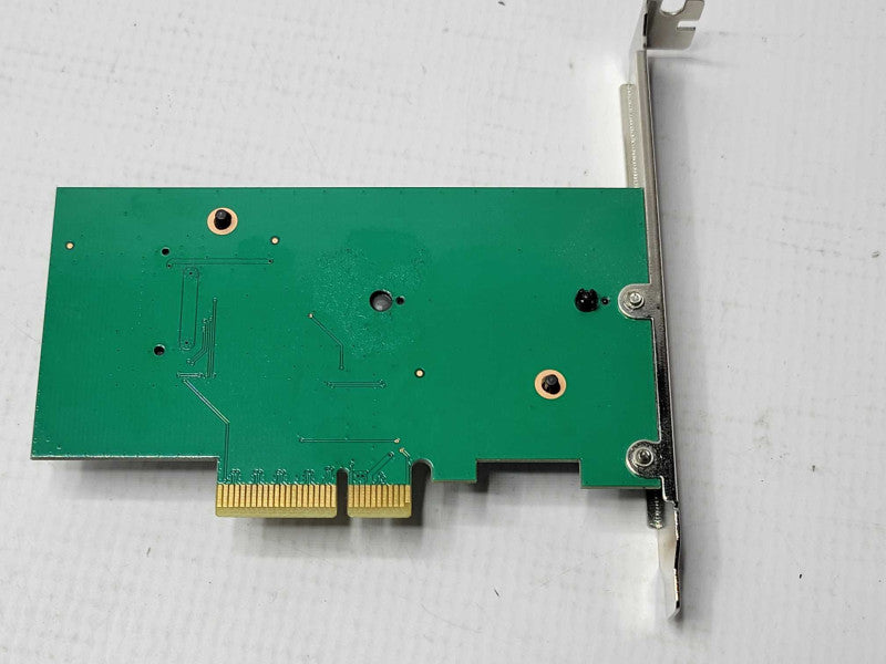 Lenovo 01AJ832 PCIe x4 to M.2 SSD Riser Card W/ Heat Sink (No SSD) _