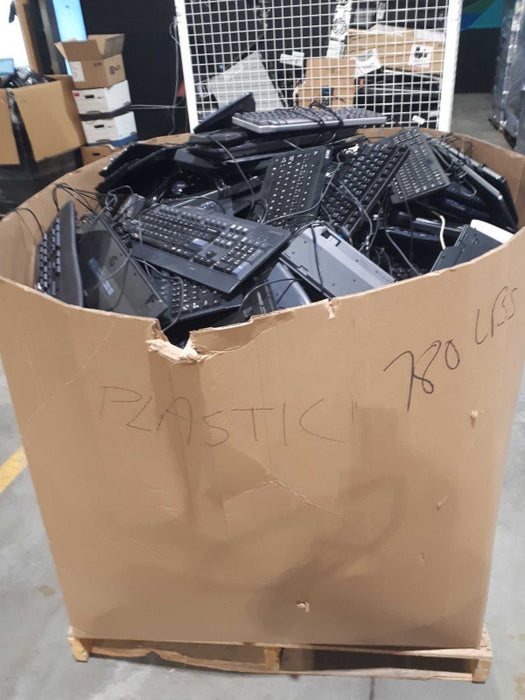 Assorted Wired Keyboards & Mice - A GayLord &