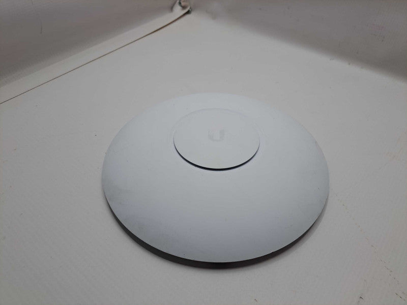 Ubiquiti Unifi AP-AC-PRO Dual Radio Wi-Fi Access Point with Mounting Bracket )