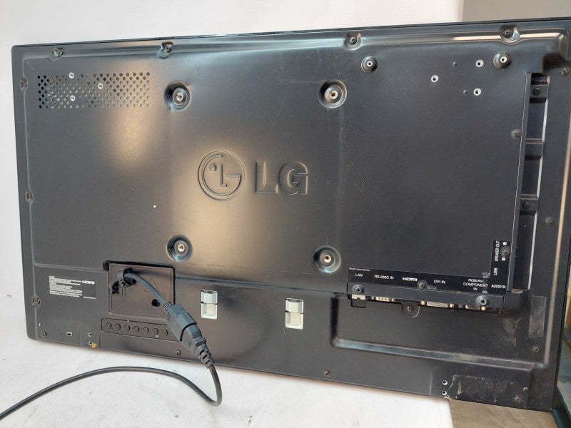 LG 32\\" LED TV ( Commercial Screen )