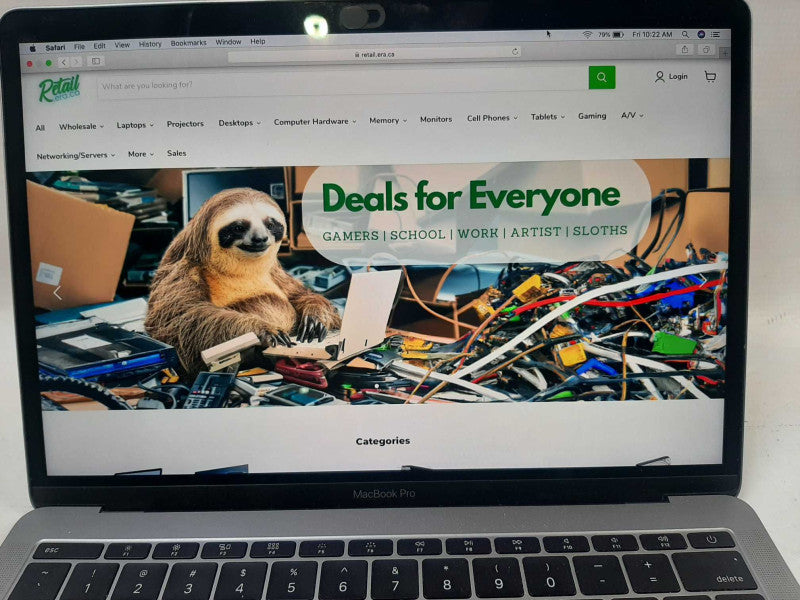MacBook Pro 2017 13\\" i5-7360U, 8GB DDR3, 256GB SSD Î² *READ*