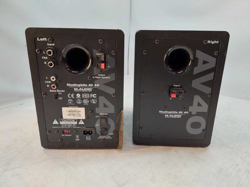 Pair of M-Audio Studiophile AV 40 Powered Speakers AU01-132AO