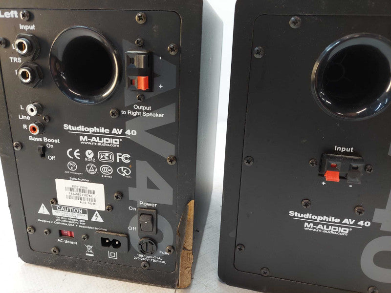Pair of M-Audio Studiophile AV 40 Powered Speakers AU01-132AO