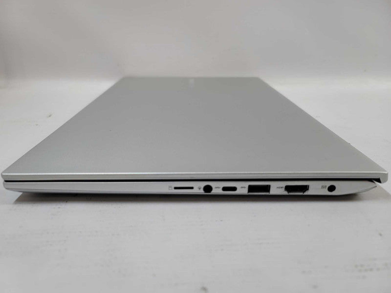 ASUS VivoBook S15 w/ Screenpad i5-8265U @1.60GHz, 8GB DDR4, 512GB SSD QÎ²