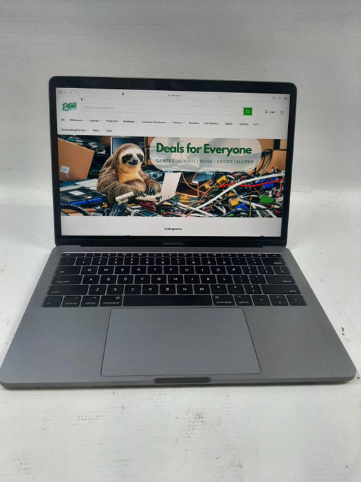 MacBook Pro 2017 13\\" i5-7360U, 8GB DDR3, 256GB SSD Î² *READ*