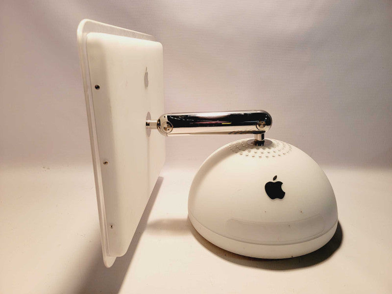 Vintage Apple iMac M6498 G4 @ 700 256MB RAM, 40GB HDD 15ââ  (