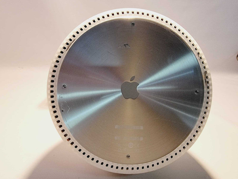 Vintage Apple iMac M6498 G4 @ 700 256MB RAM, 40GB HDD 15ââ  (
