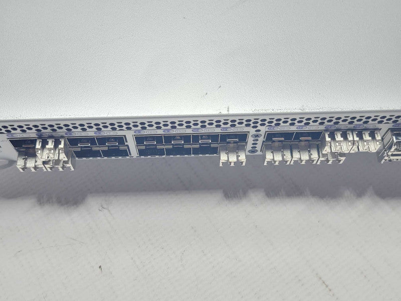 Brocade EMC 6510 DS-6510B 48-Port 16Gb FC Switch EM-6510-24-16G-R 24-Port Act _