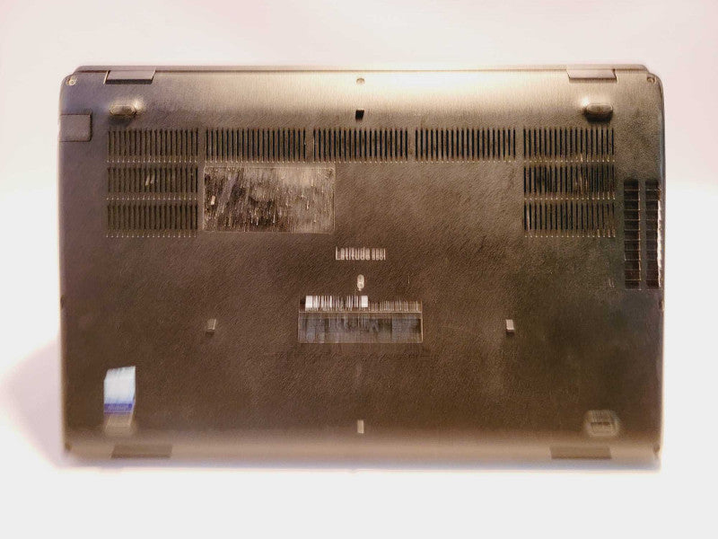 Dell Precision 5501 Core i7-9850H @ 2.6GHz 32GB DDR4 500GB Nvme [Read] (