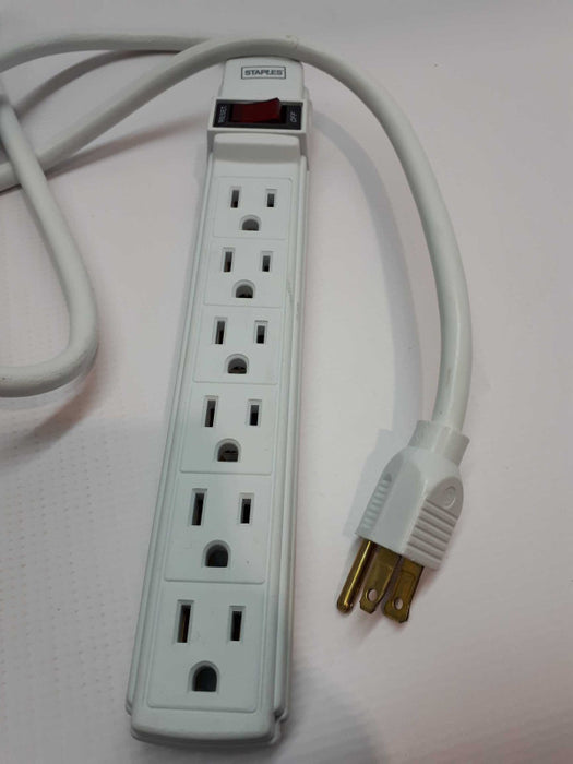 Staples 6-Outlet Grounded Power Strip, 3M Cord, White &