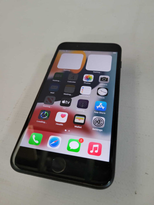 iPhone 7 Plus 32GB - READ