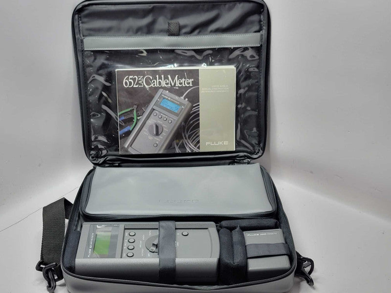 Fluke 652 LAN Cablemeter and 650R Remote with power adapter and cables _